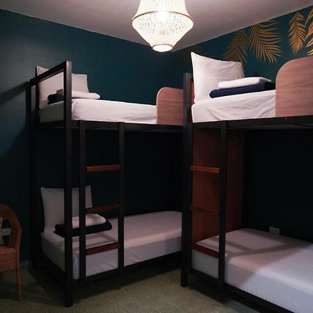 Santurcia Hostel (Adults Only) San Juan Kültér fotó