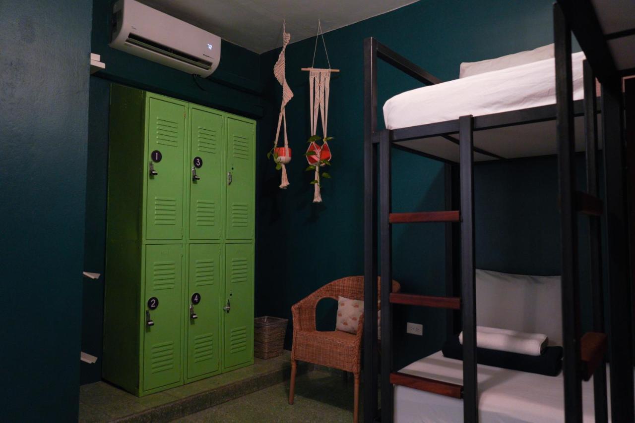 Santurcia Hostel (Adults Only) San Juan Kültér fotó